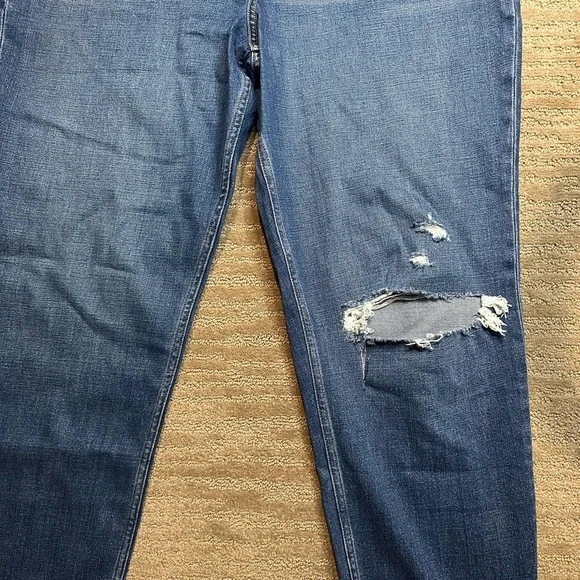 Abercrombie Mom Jeans NWT - Picture 4 of 5